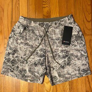NWT Lululemon Channel Cross Shorts